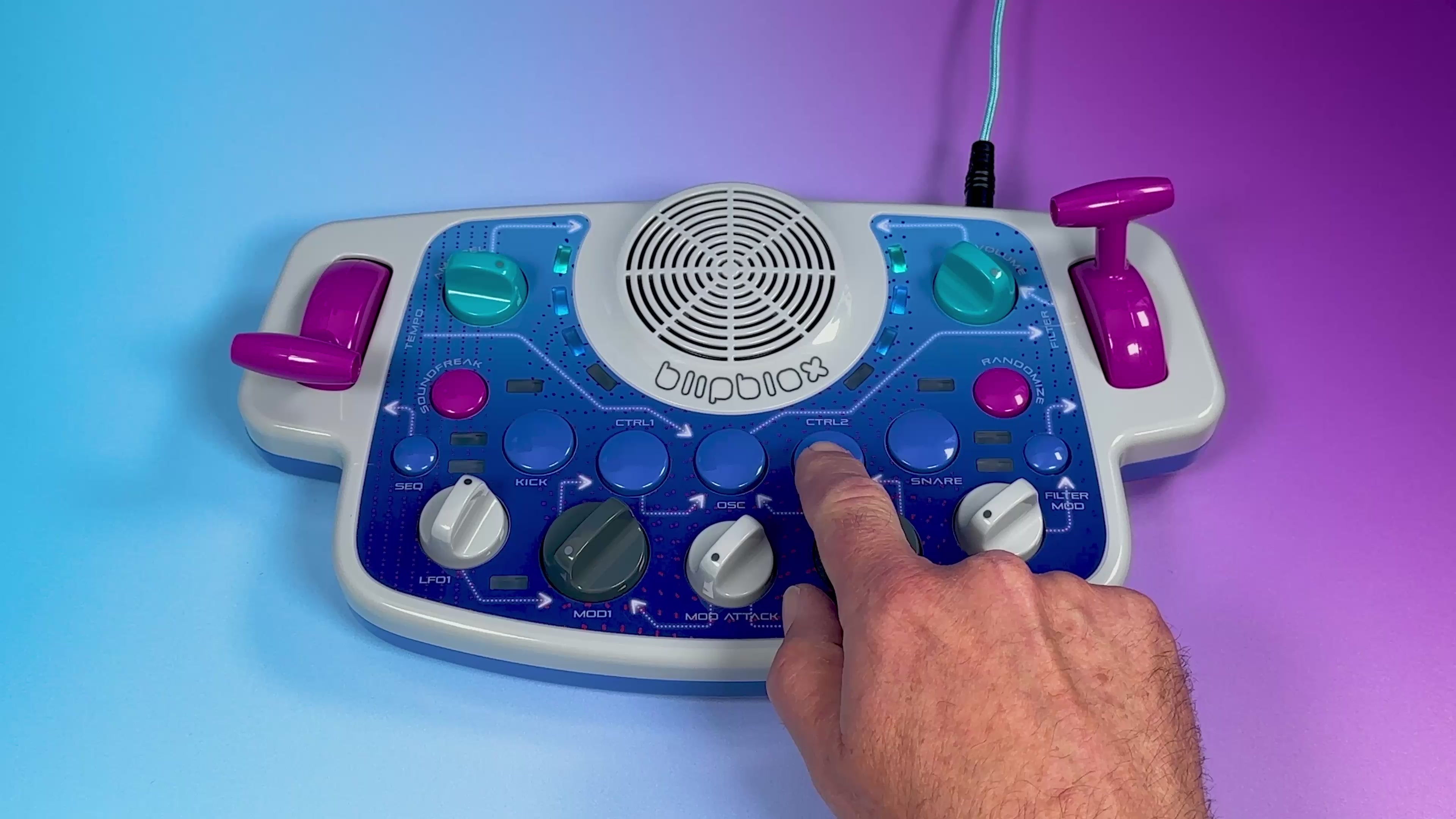 How to Play Blipblox Synthesizers – Playtime Engineering (Blipblox)